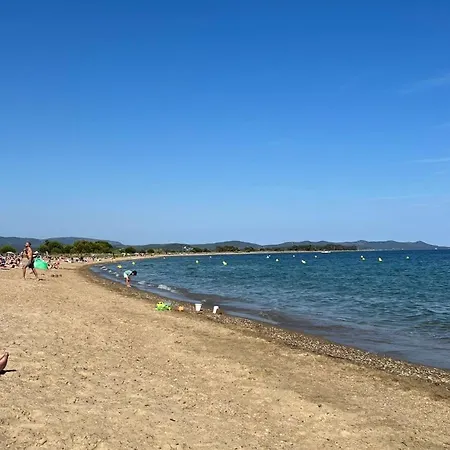 Apartment Duplex Des Salins Hyeres