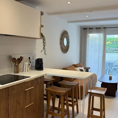 Apartment Duplex Des Salins Hyeres